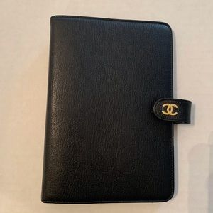 EUC Auth Chanel Blk Leather Agenda Planner